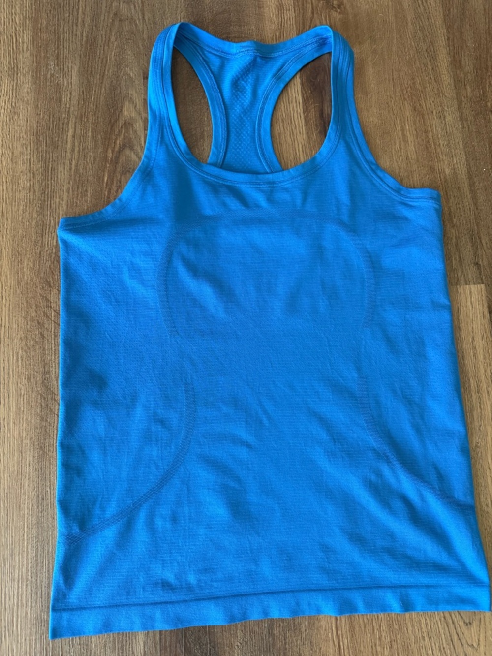 Lululemon Cool Poolside Blue Short Racerback Tank Top *Nulu Size 8 - Picture 2 of 4